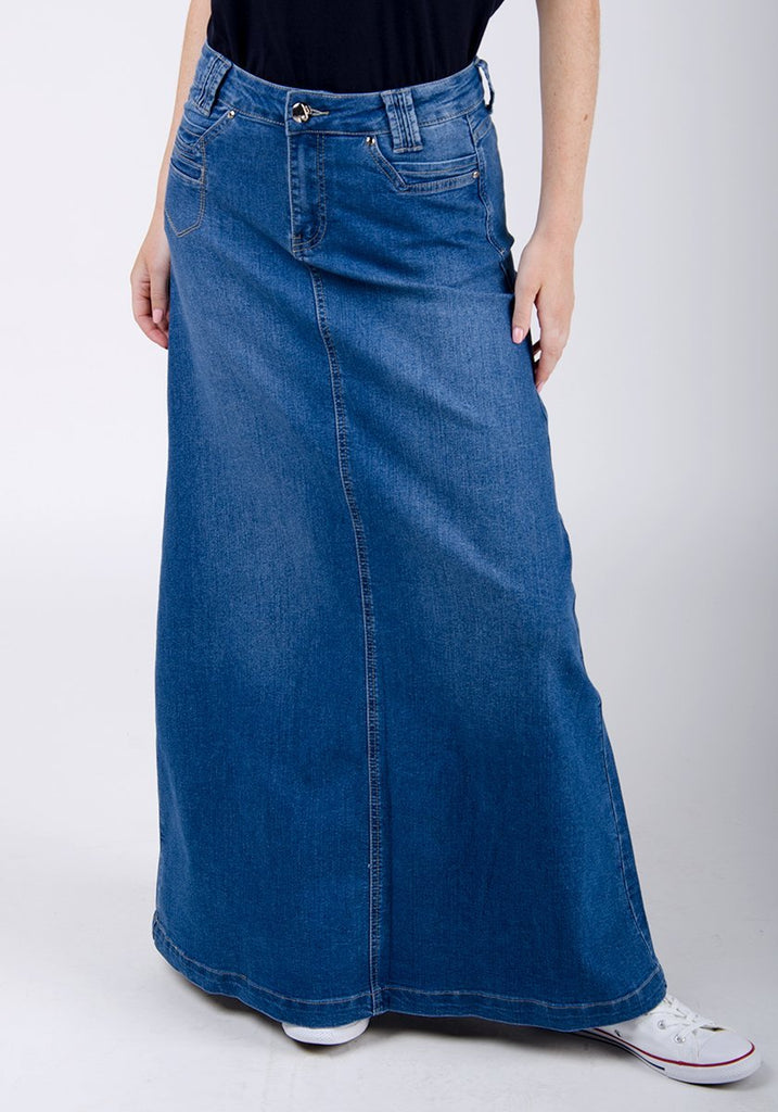 Close-up front view of stonewash denim skirt showing flared A-line sillouette with view of front pockets and belt loops.